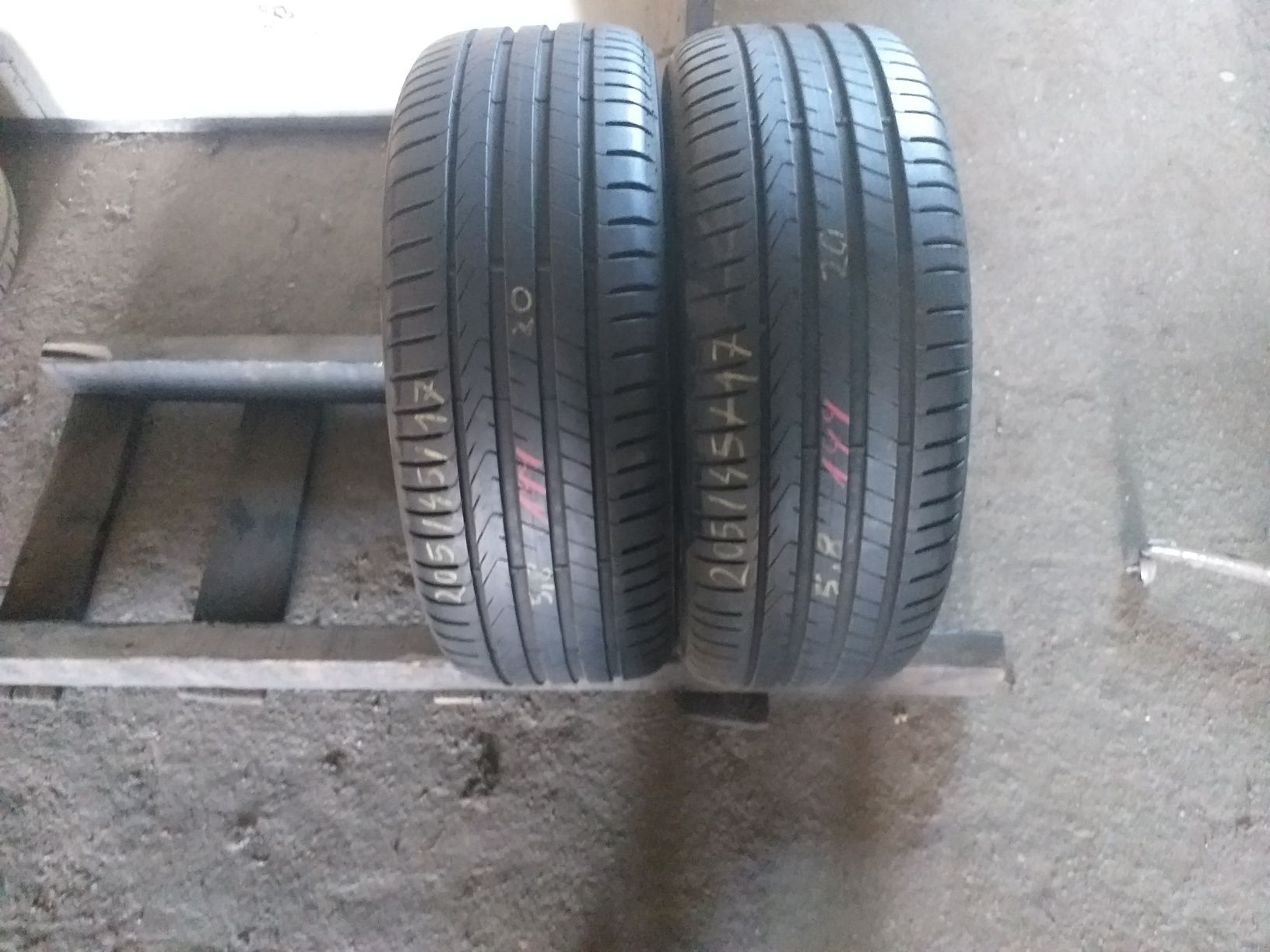 Opony 205/45R17 PIRELLI