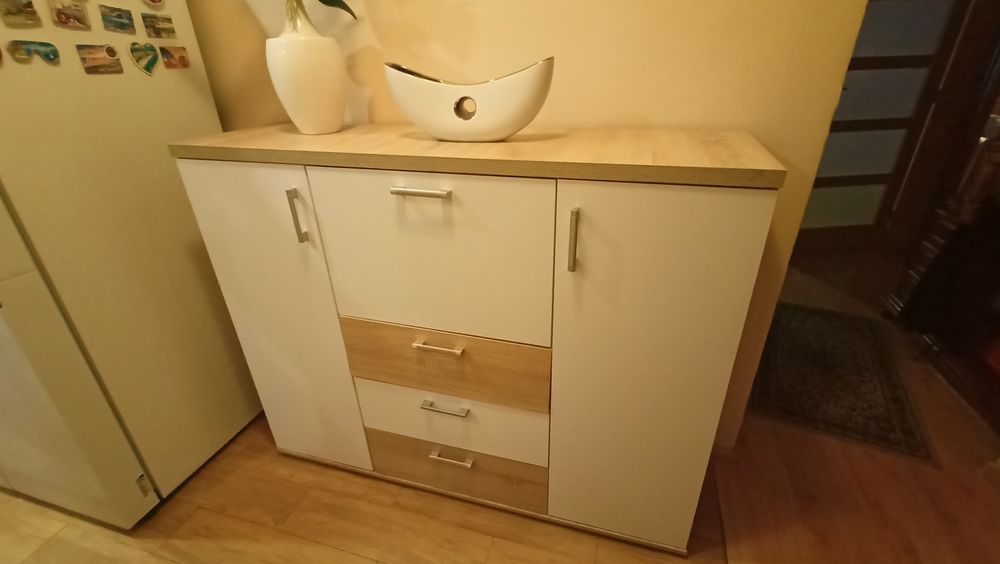 Komoda z barkiem biało beżowa