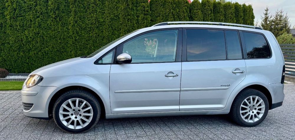 Volkswagen Touran 2010р 2.0 TDI