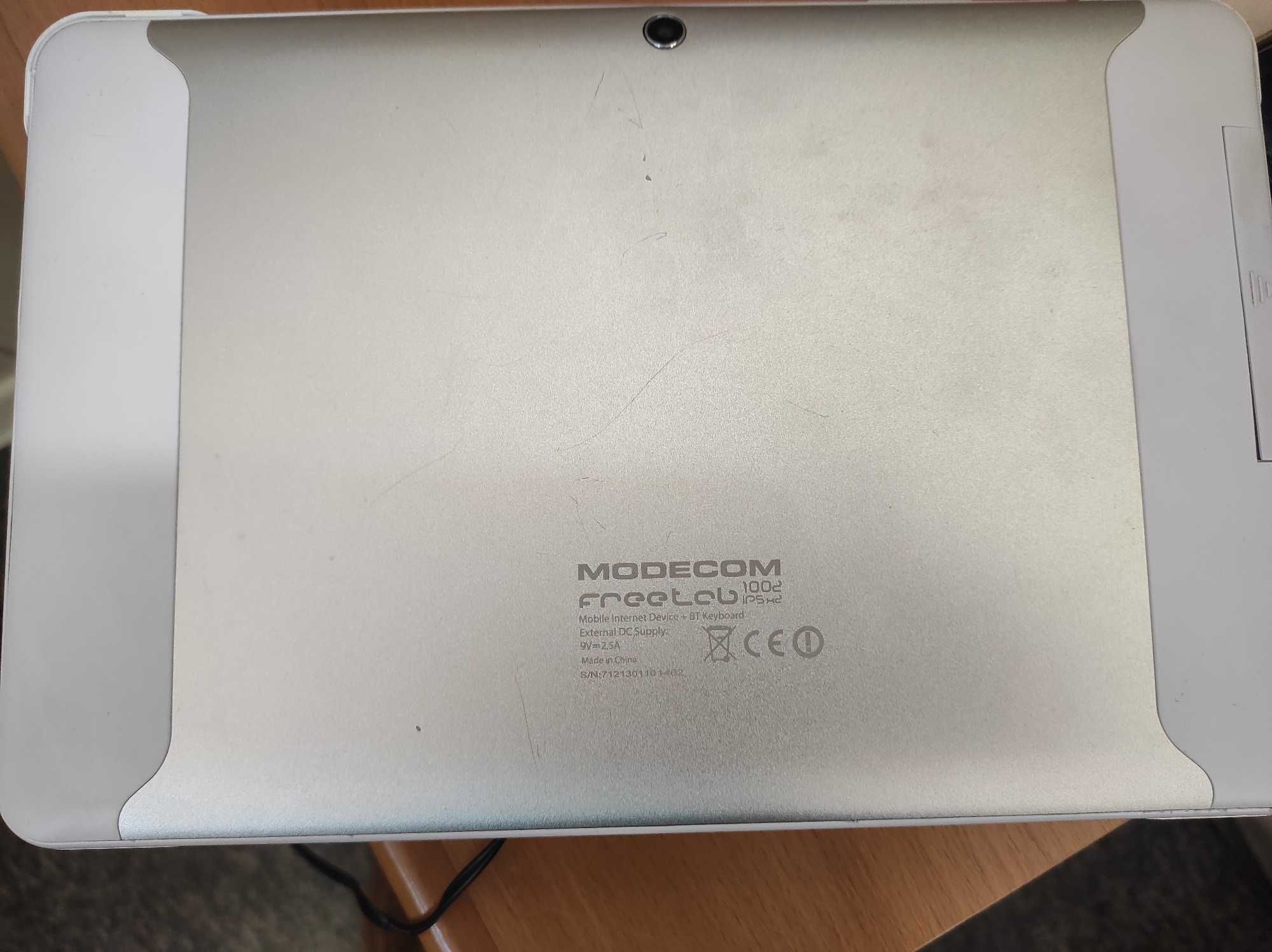 Tablet Modecom  - freetab 1002 JPS X  klawiatura i zasilacz .