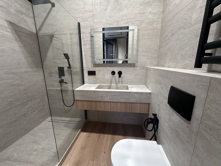 Дом с ремонтом метро Дарницкий Славутич Киев застройщик без %