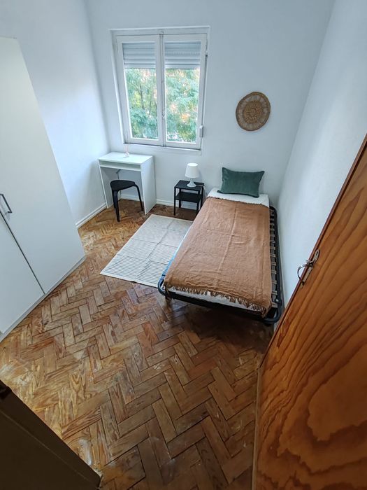 Quarto individual s/caução Olivais