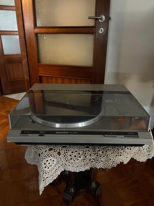 Gira-discos Grundig PS3600