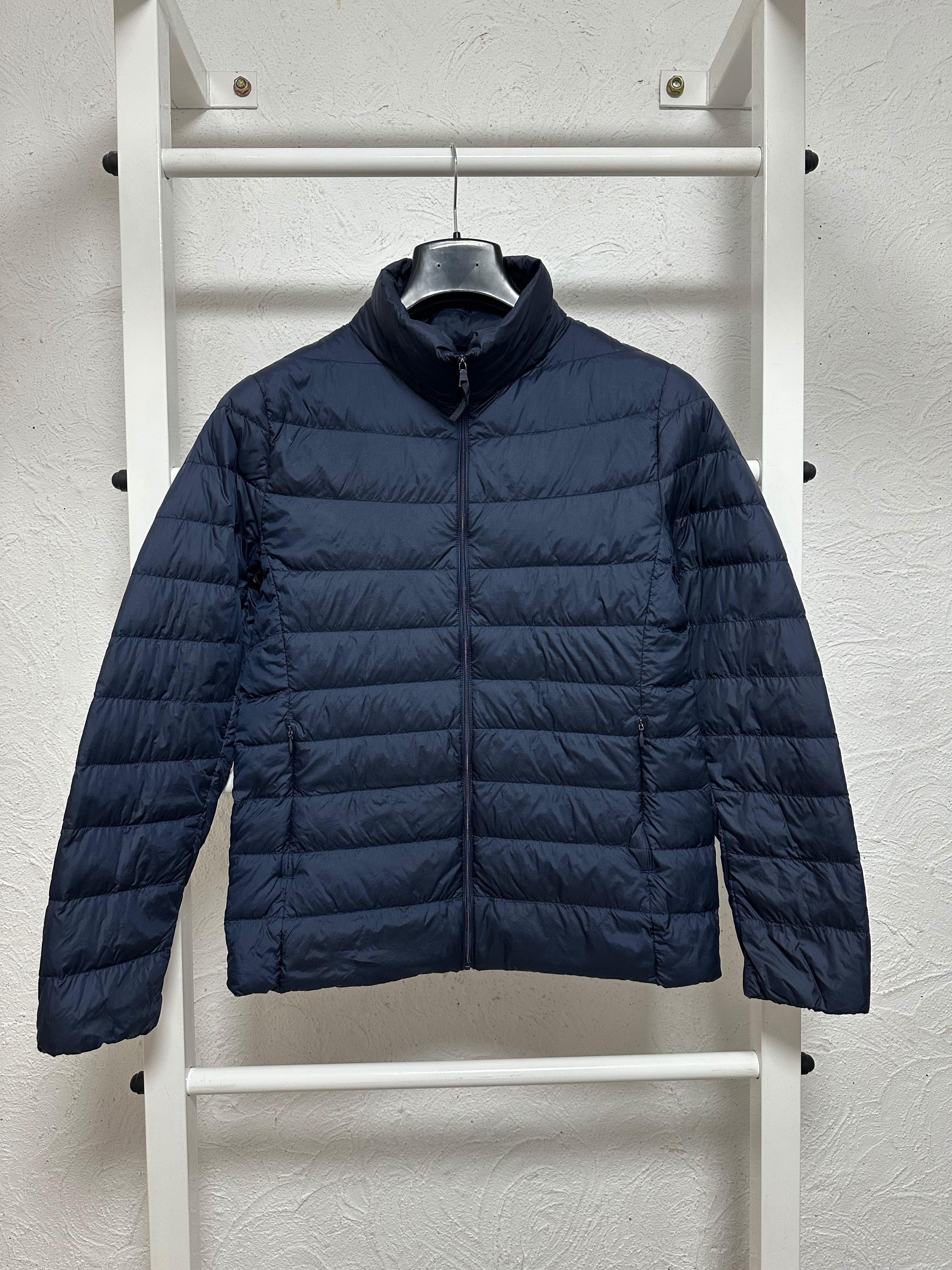 Микро пуховик Uniqlo Л размер