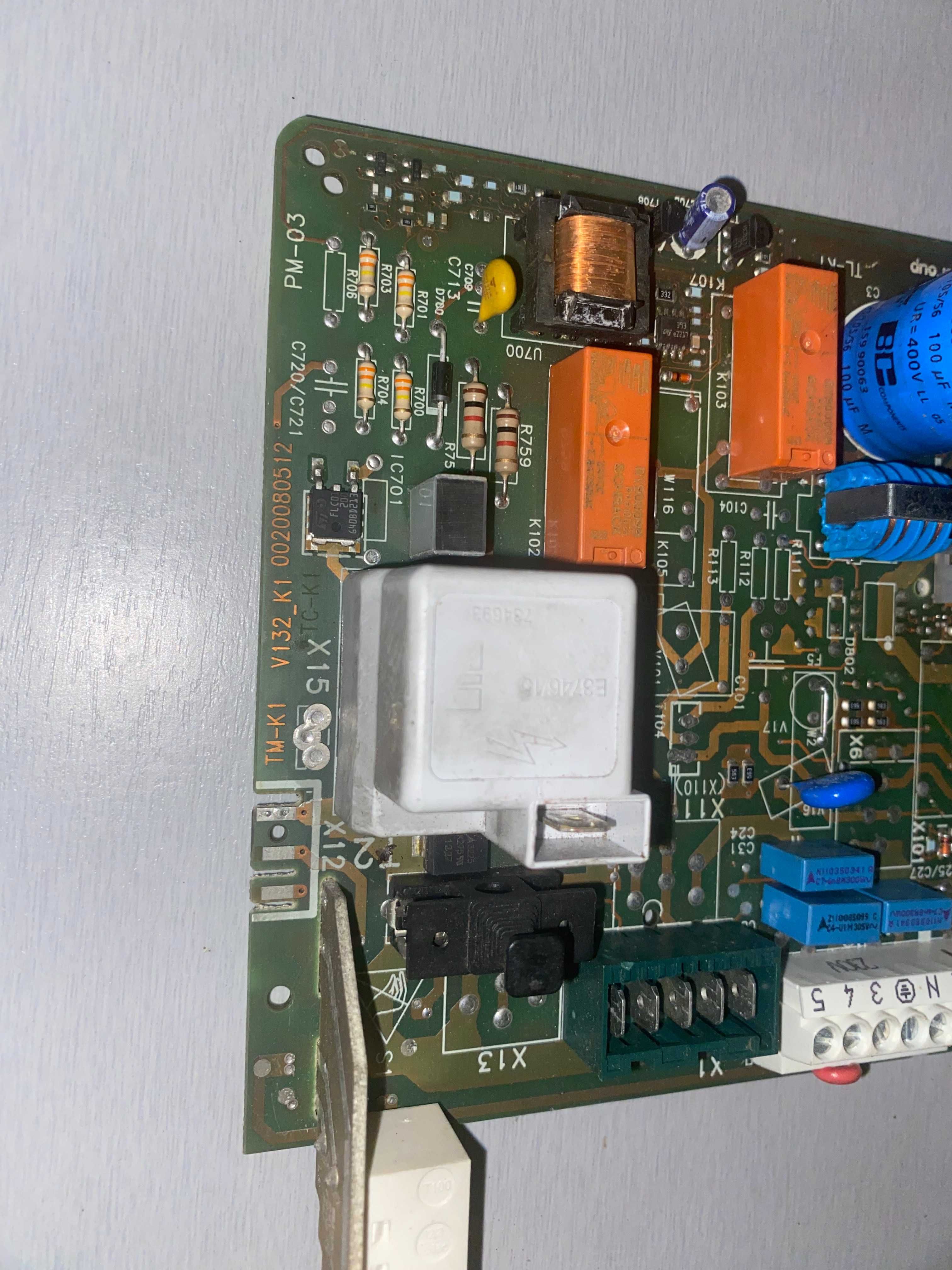 płyta główna do pieca Vaillant eco tec 186 VC - uszkodzona na części