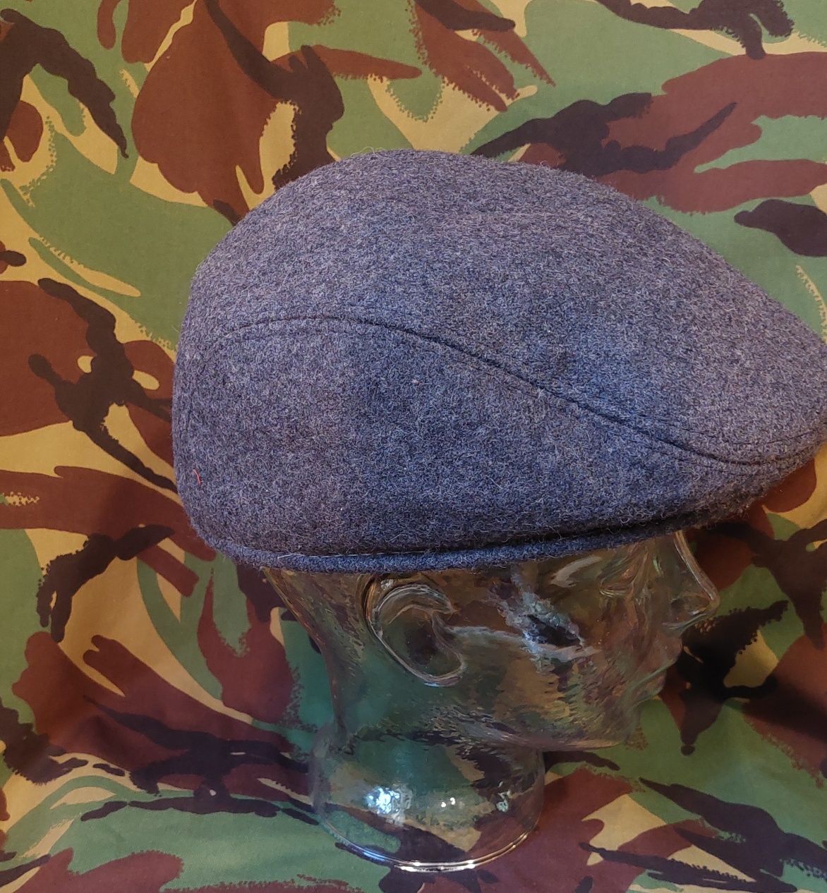 Kaszkiet nowy jak Sherlock Holmes
