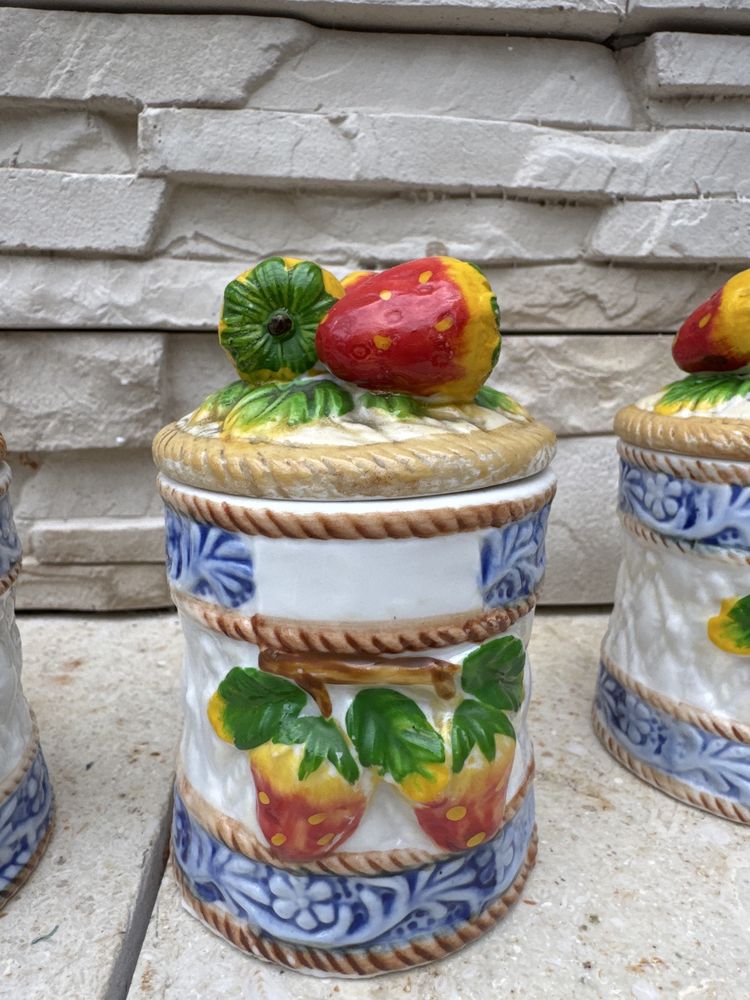 4 ceramiczne pojemniczki recznie malowane PRL pojemnik