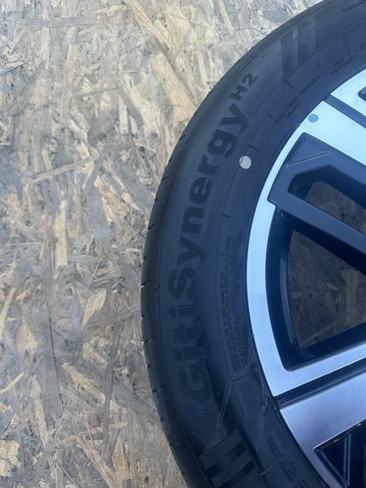 215/55r17 Gitisynergy h2