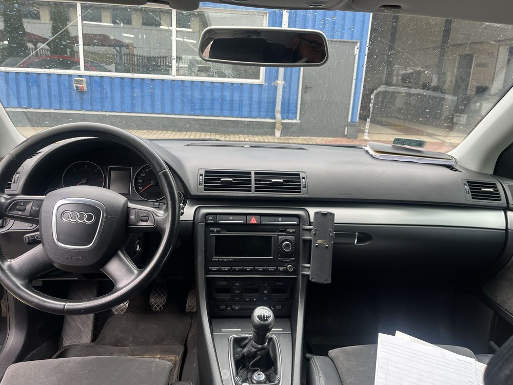 Audi a4 b7 170km 2.0 diesel kombi alkantara