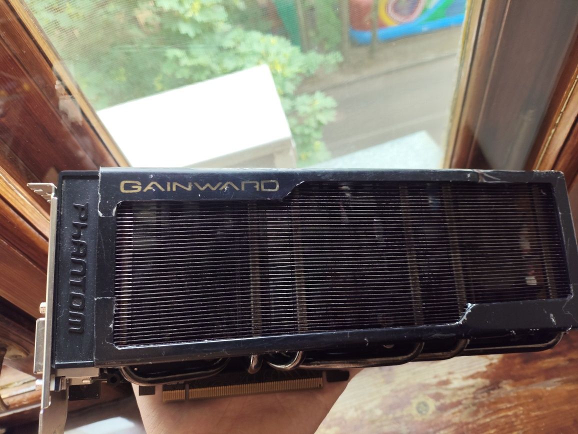 Продам видеокарту gainward Phantom GTX 570