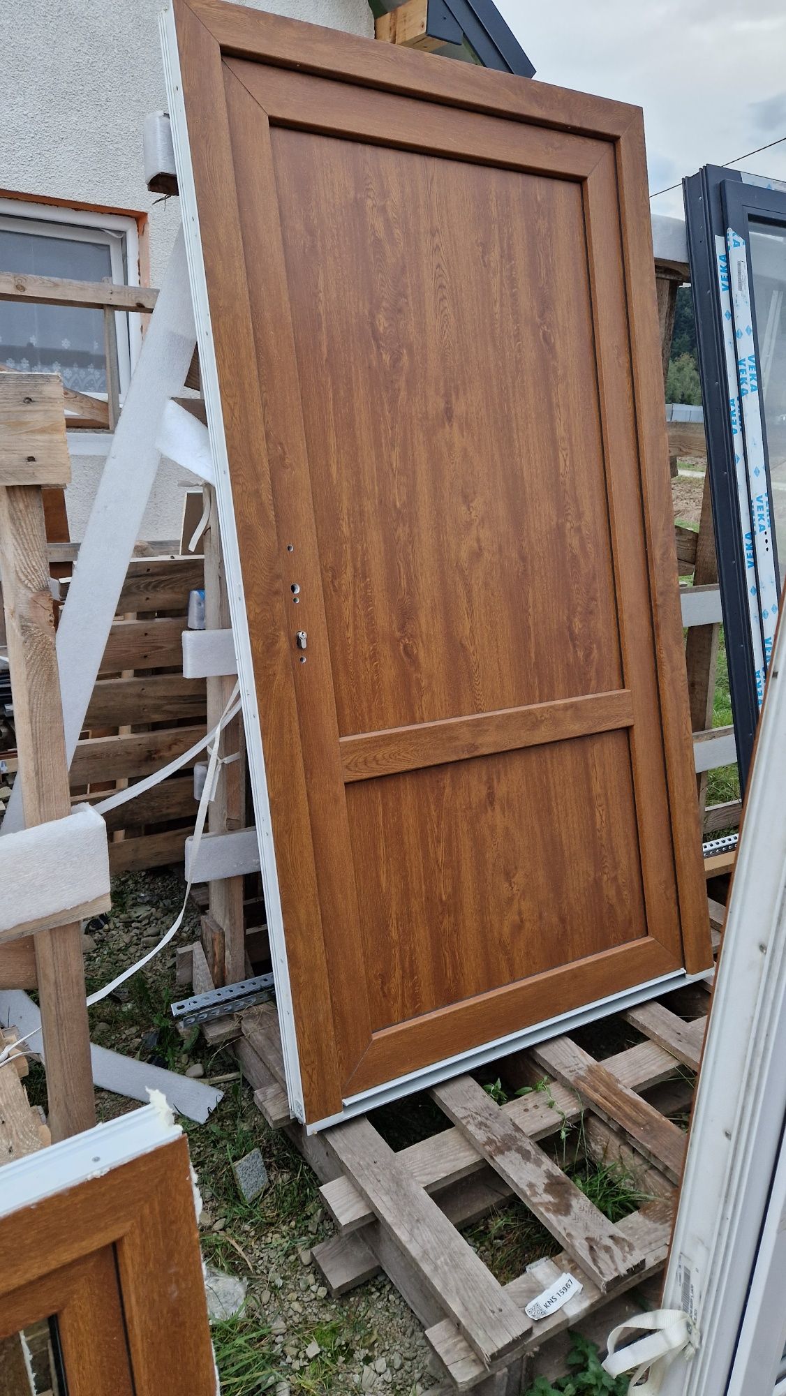 Drzwi PVC kolor zloty dąb