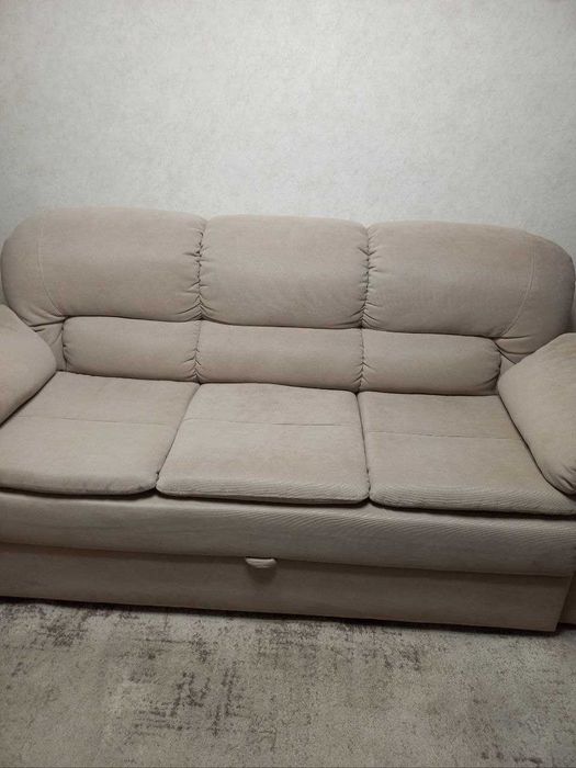 Великий диван та крісло