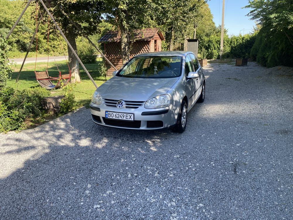 Golf 5 1.4 benz 2005 рік