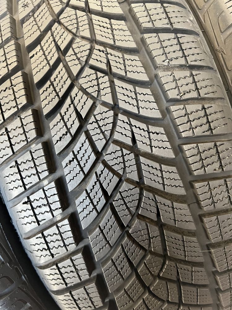 215/55/18 R18 Goodyear Ultra Grip GEN1 Perfomance 4шт зима