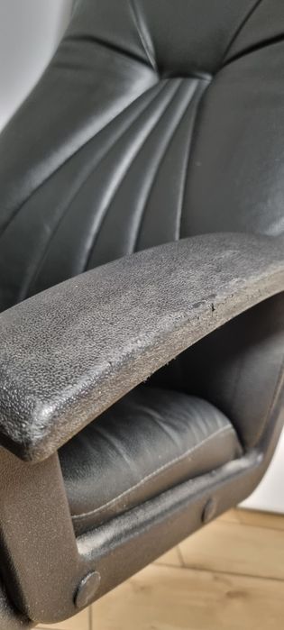 Fotel biurowy obrotowy