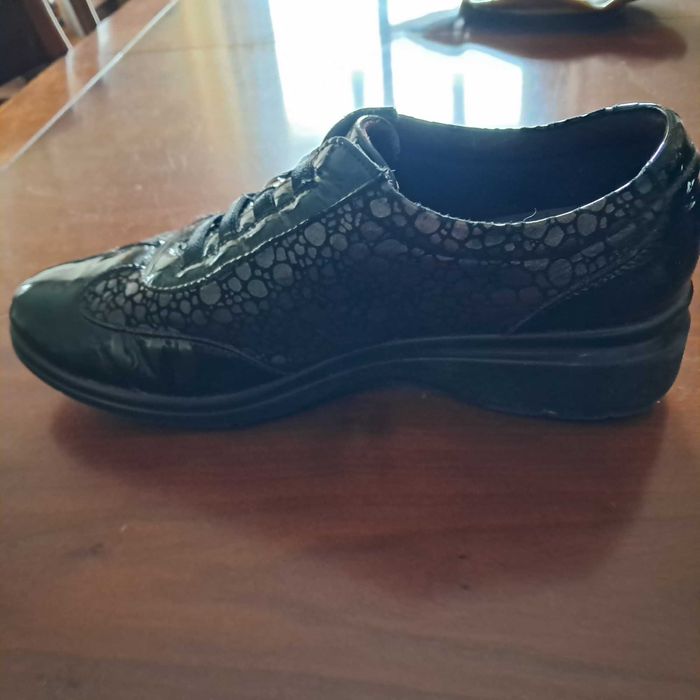 Sapatos conforto Elos