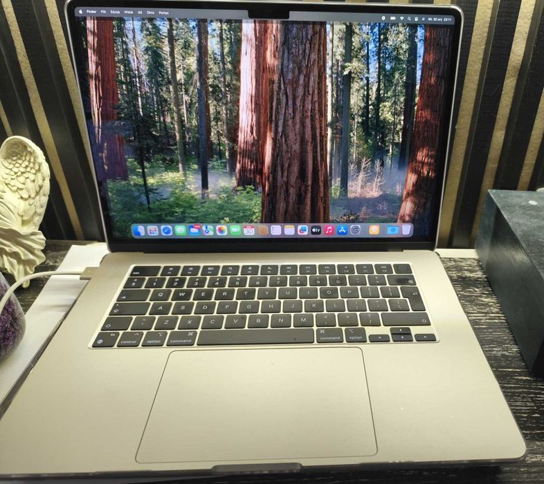 Apple MacBook Air 2024 15,3" M3 16GB RAM 256GB