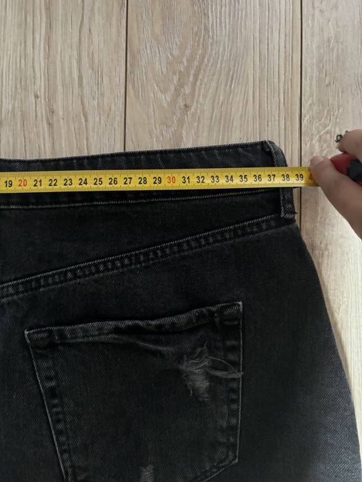 czarna spódniczka mini jeansowa