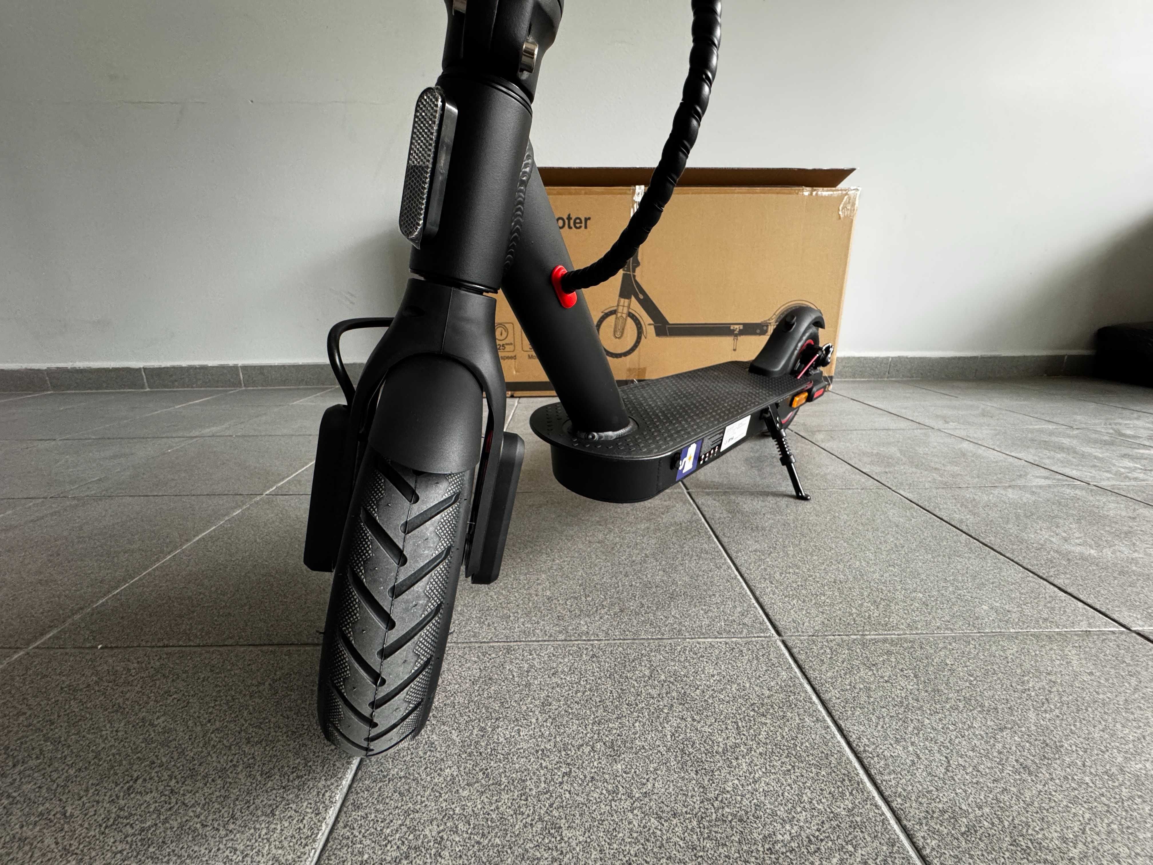 NOWA Hulajnoga Elektryczna dla Dzieci ZWheel E9PRO 8,5” 350W 30km 10Ah