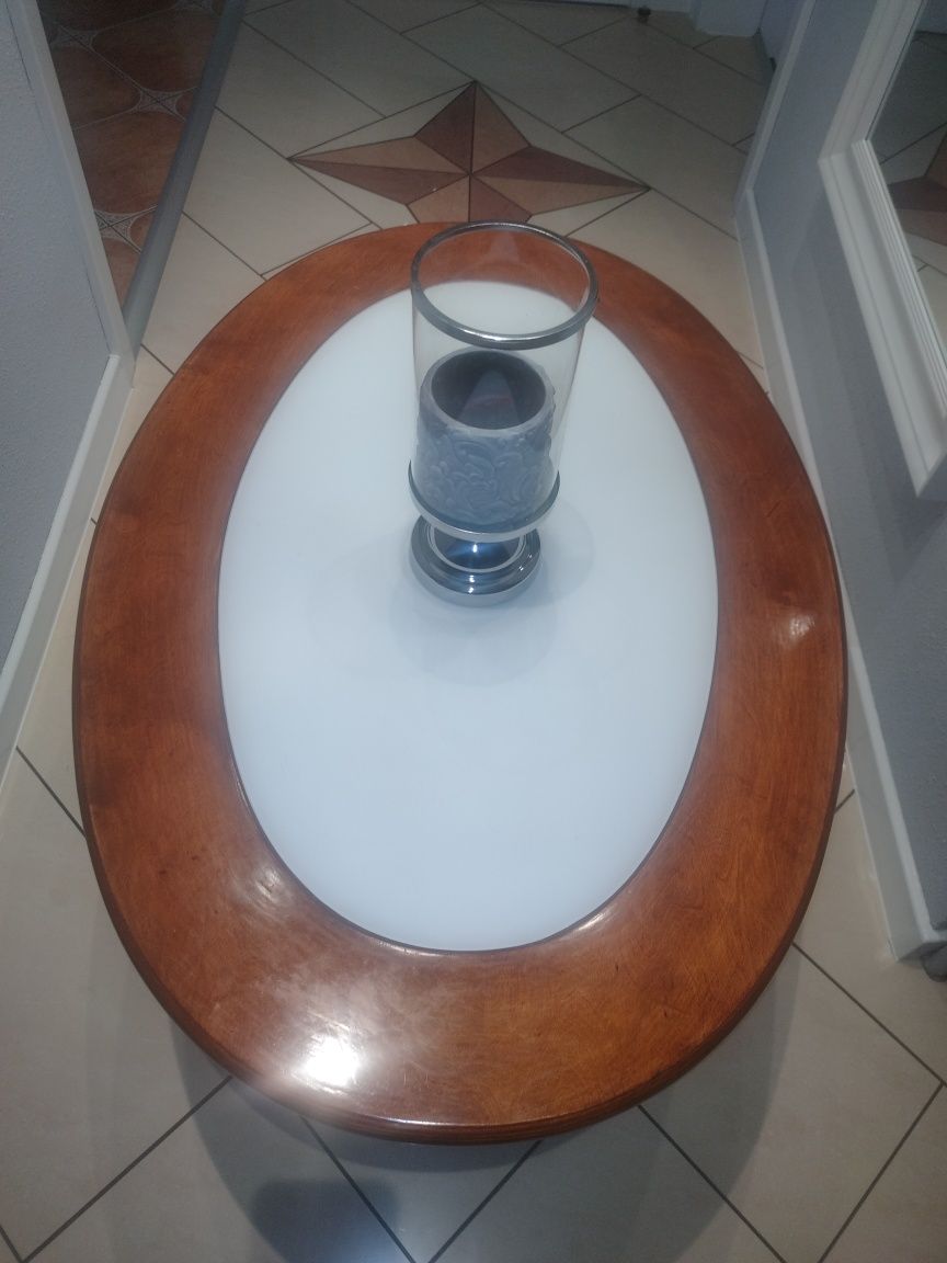 Stolik kawowy z blatem szklanym