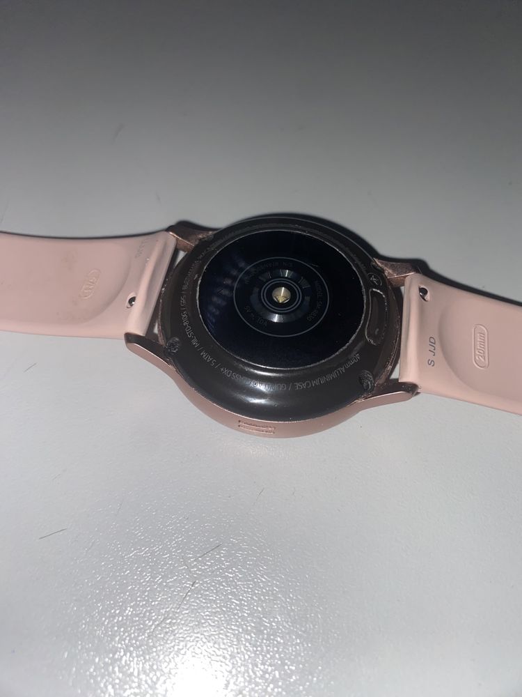 Смарт-часы Samsung Galaxy Watch Active 2 40mm