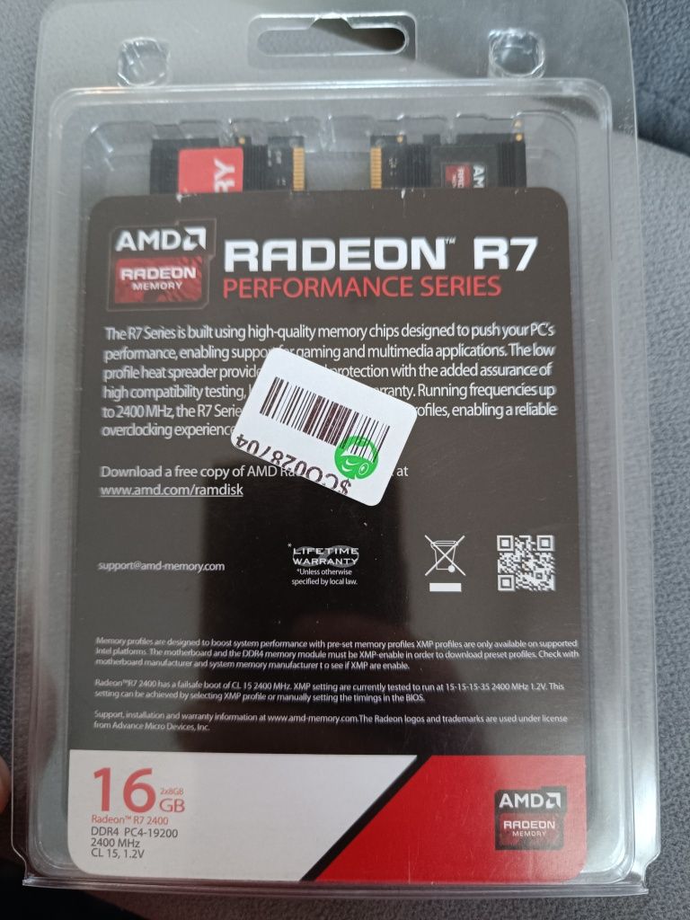 Оперативна пам'ять AMD Radeon R7 2x8gb