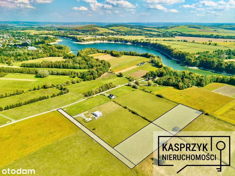 Kompleks działek przy Jeziorze Sieniawskim.