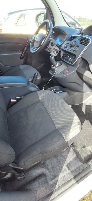 2 lugares - 1,5 - 90cv - DCI longa, maxi 2017 / 04