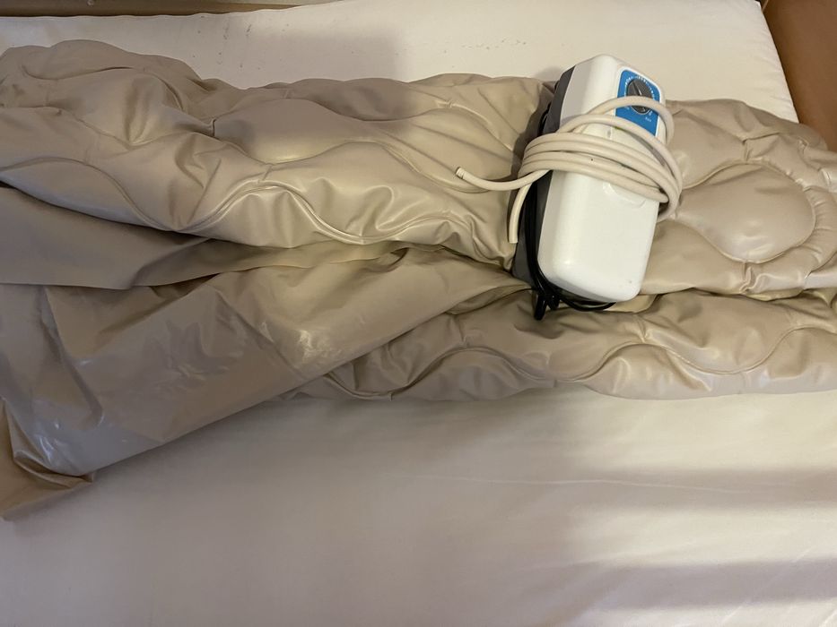 Materac przeciw-odleżynowy vitea care