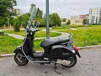 Piaggio Vespa Vespa GTS 250 czarna -  wysoka szyba + koc tucano urbano