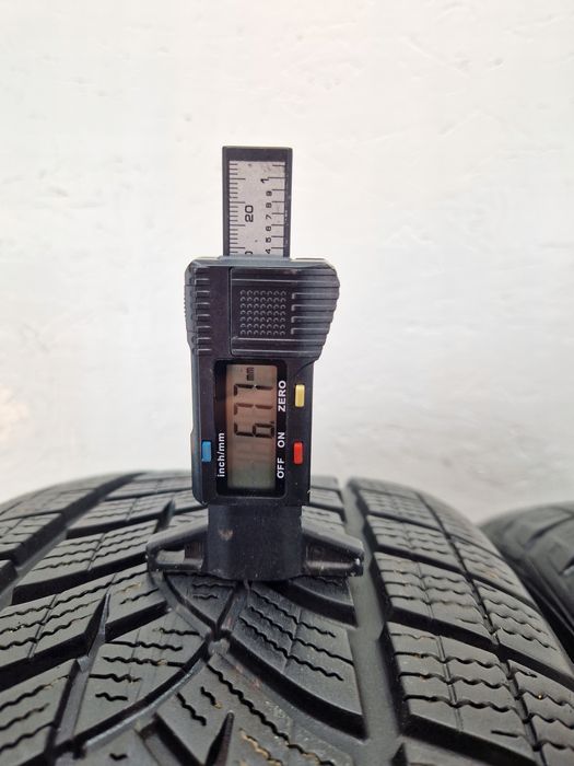 Opony Goodyear Ultra Grip Performance + Suv 225/55r18 102V