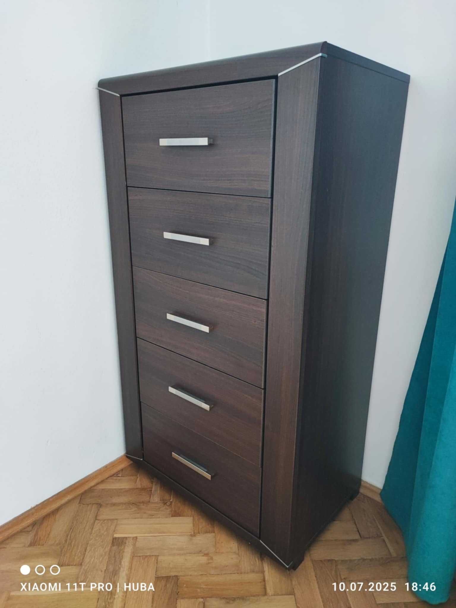Komoda, szafka z szufladami