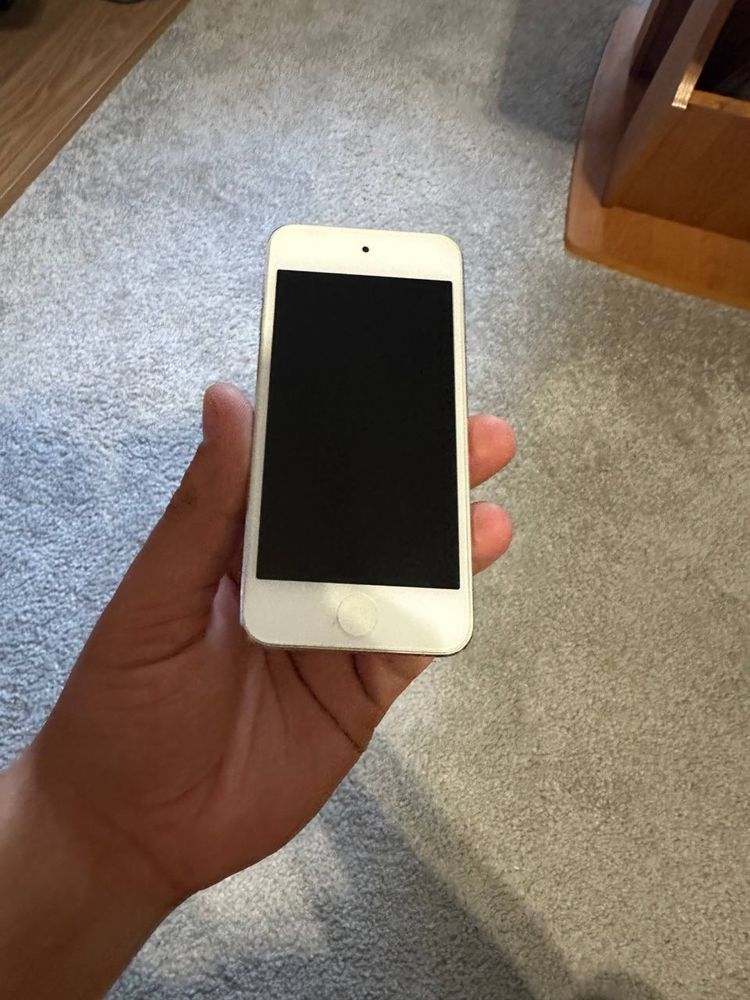 Продам iPod touch 5 iCloud