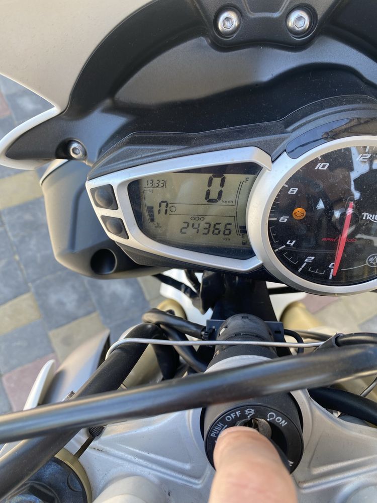 Triumph street triple 675 2013