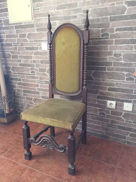 Cadeiras vintage em madeira exótica