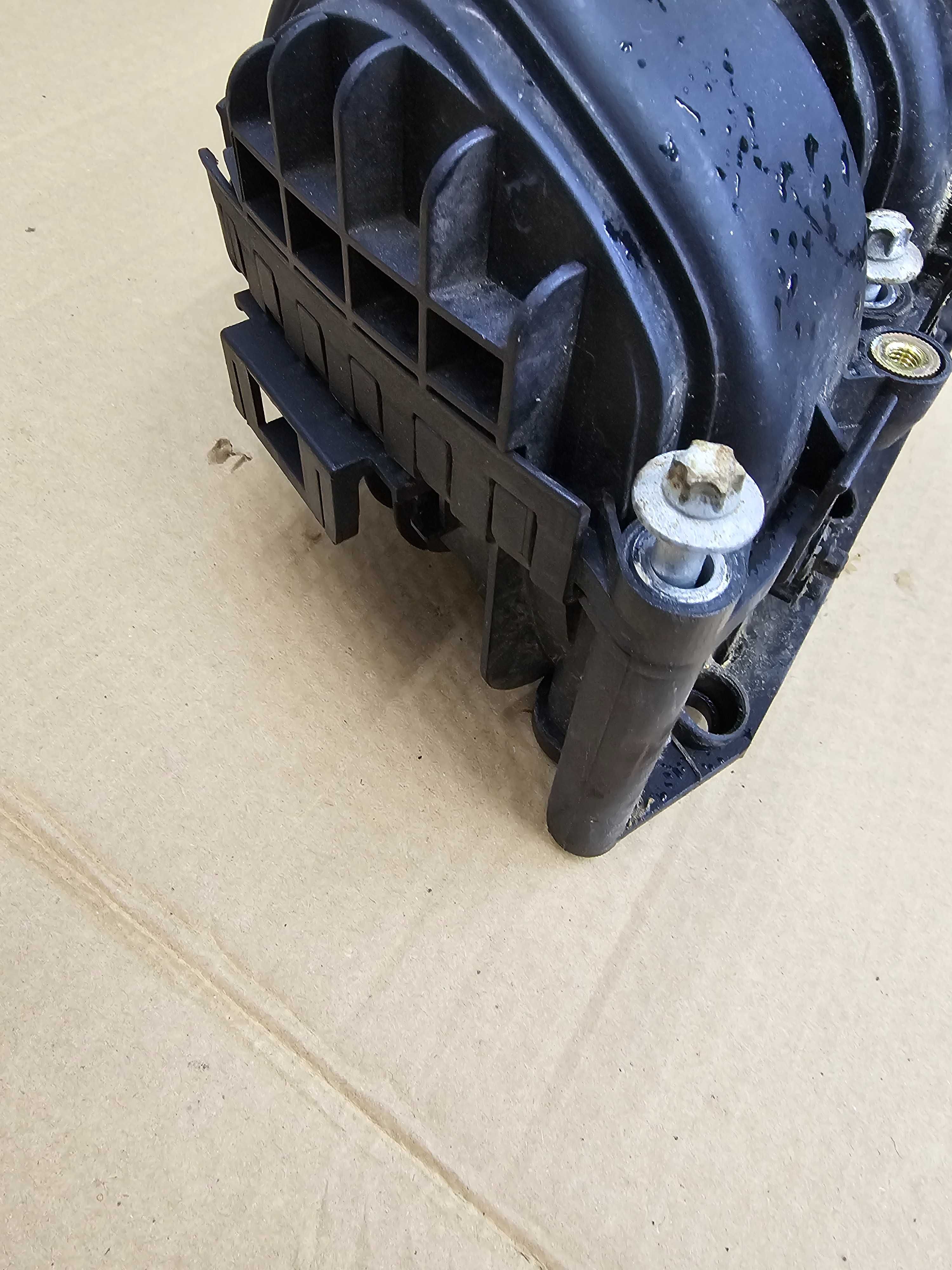 Kolektor Ssący Opel Corsa D Z12XEP