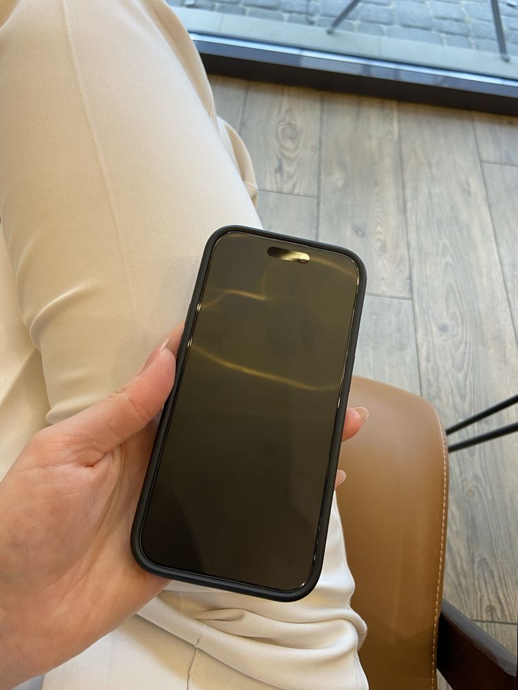 Чехол на iPhone 14 Pro