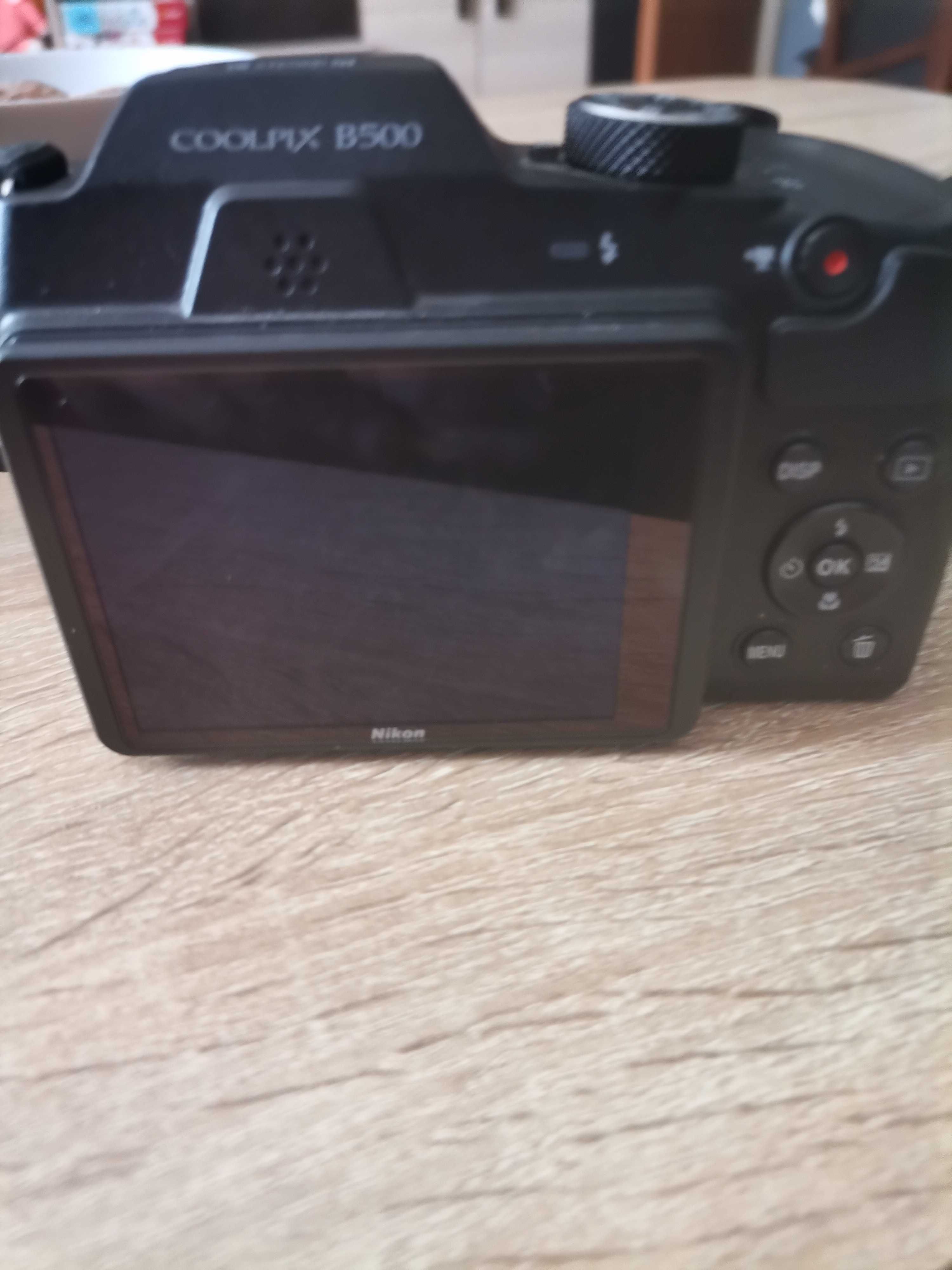 Sprzedam Aparat Nikon