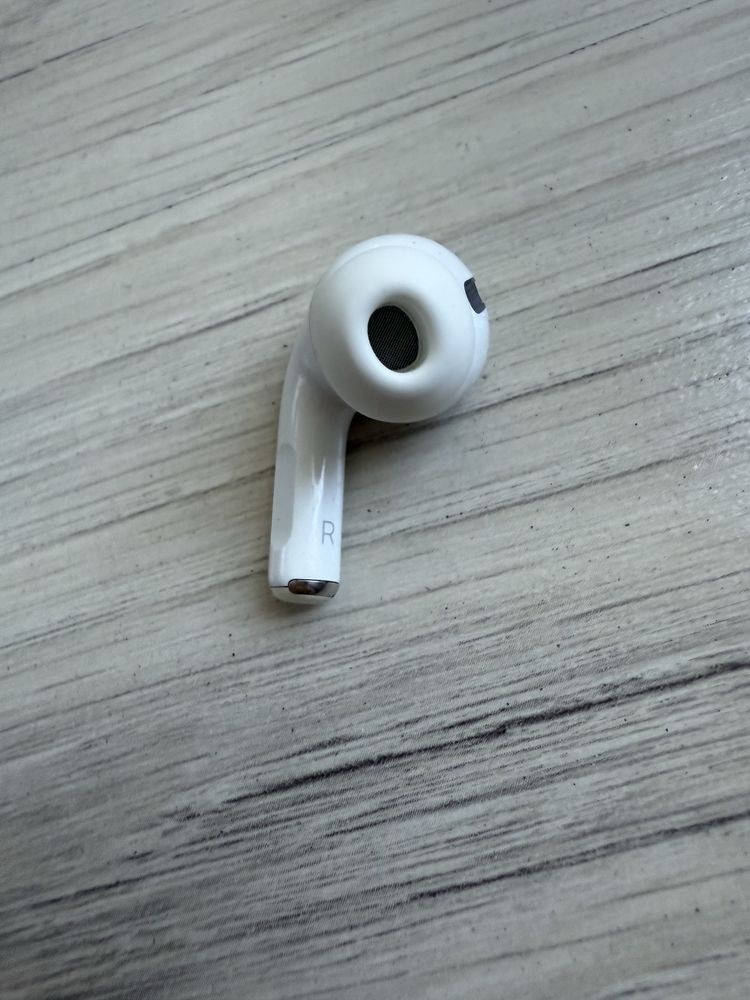 Prawa słuchawka AirPods Pro (1. gen; A2084) oryginalna