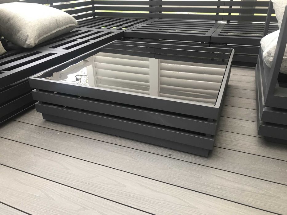 Stolik na taras, czarny szklany blat