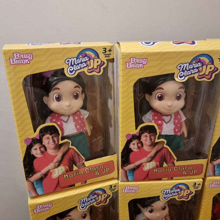 Bonecos Maria Clara e JP