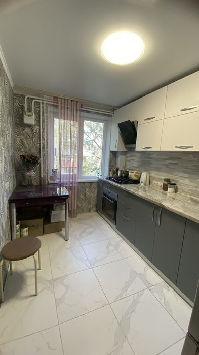 2кімн.зі збільшеною кухнею на Кондратьєва