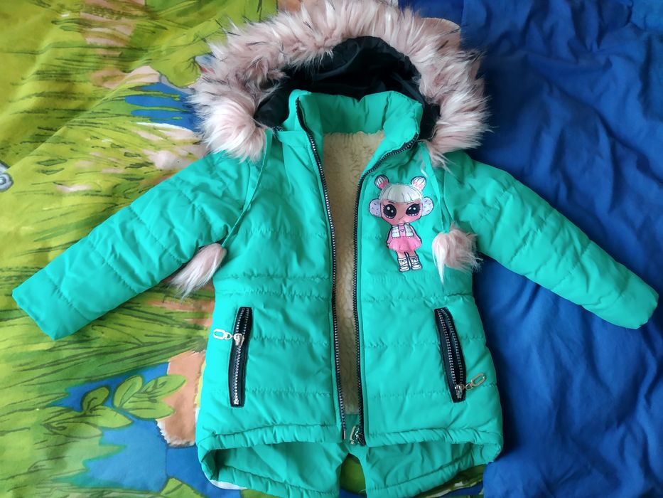 Продам курточку на дівчинку. В доброму стані.(4-5) р. 104-110см.