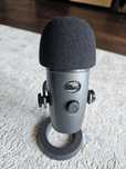 Blue Yeti Nano mikrofon z gąbką