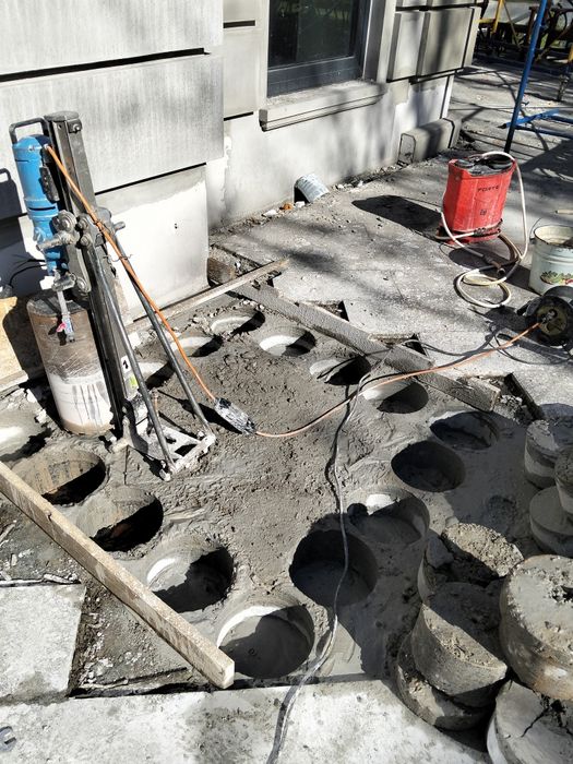 Алмазное сверление отверстий под вытяжку в бетоне Киев и область