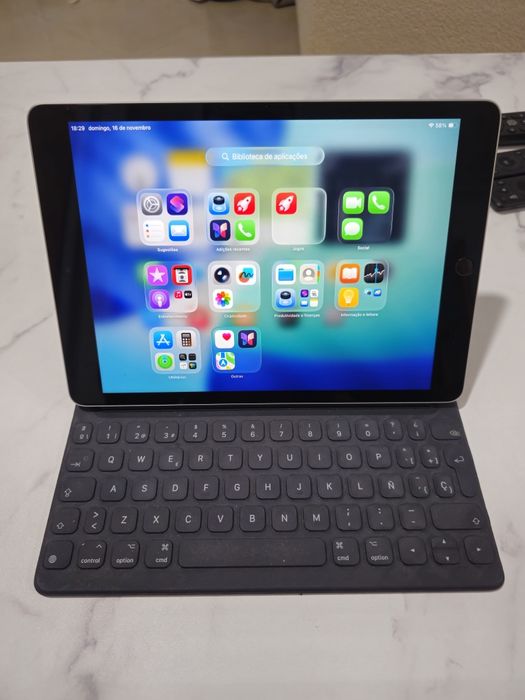 Ipad 9ª Geração 64GB com teclado