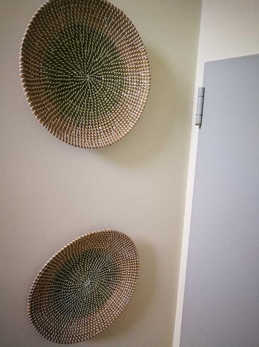 Pratos decorativos de parede de palha (preço de 2 unidades)