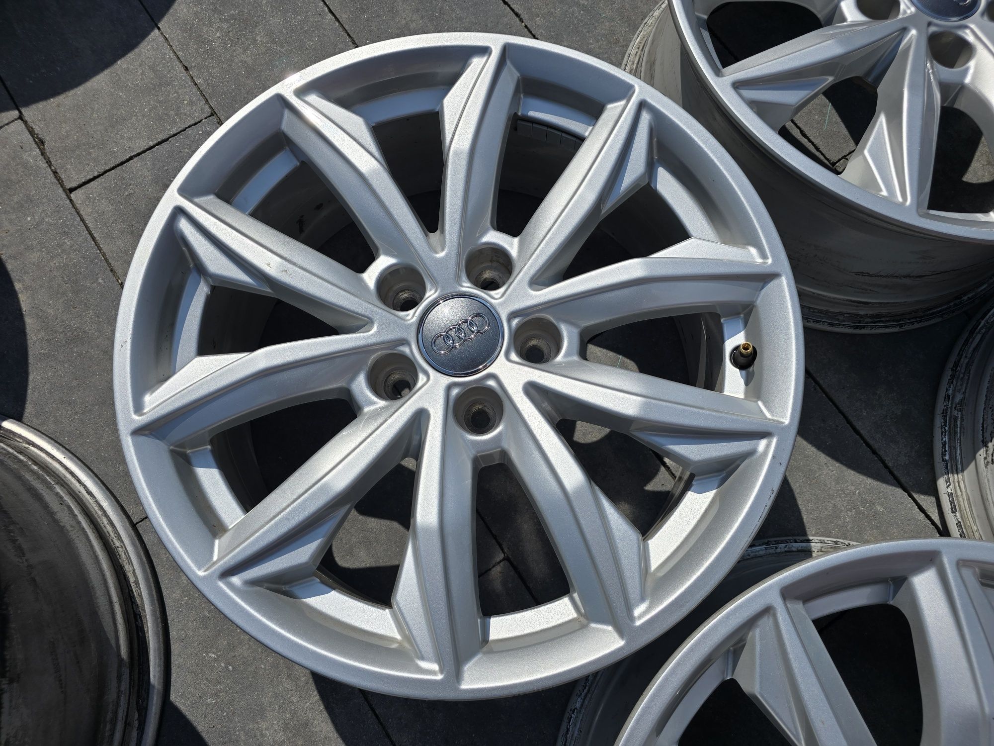 Alufelgi 17' audi Q3,