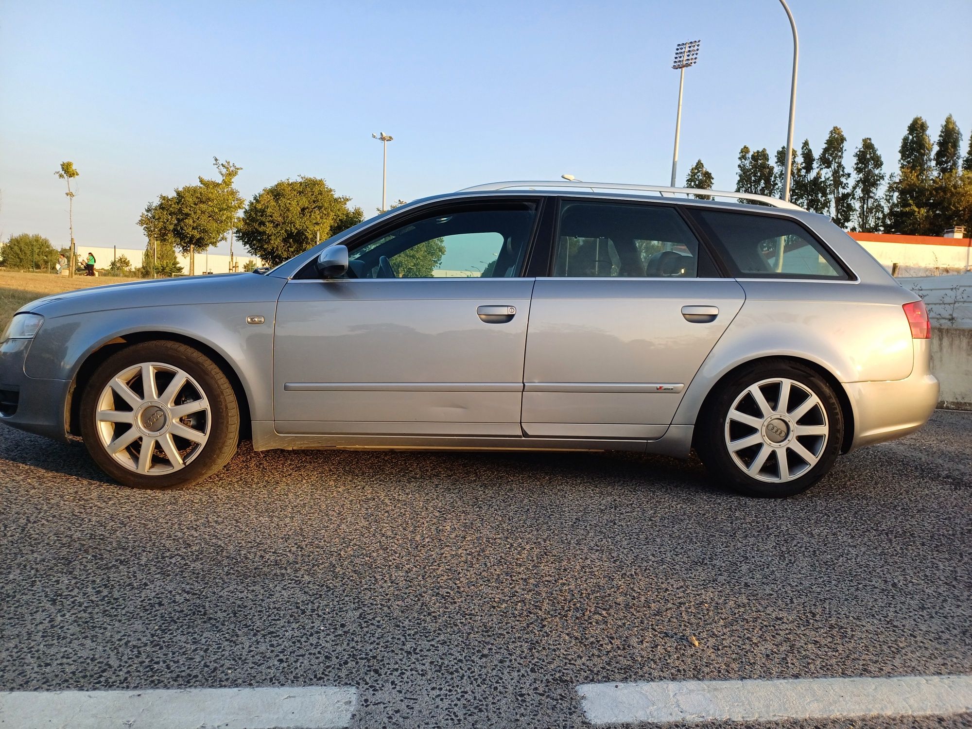Audi A4 B7 S-line 2.0tdi 143cv.