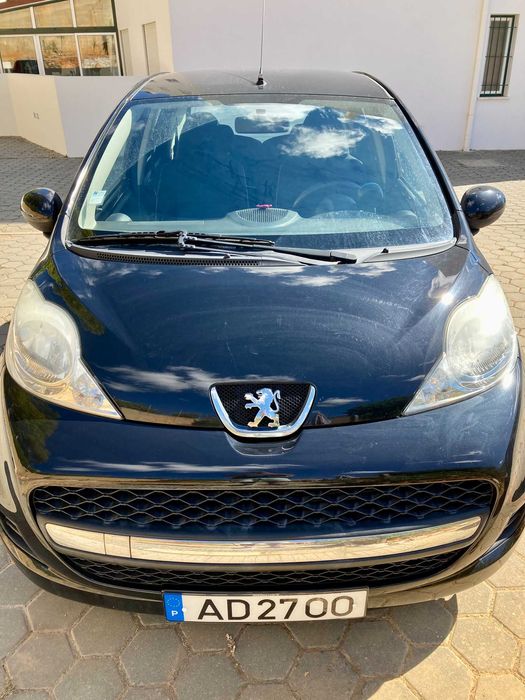 Peugeot 107 em excelente estado geral, económico, fiável